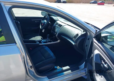 2014 Nissan Altima 2.5 S z USA, uszkodzony, nr VIN 1N4AL3AP6EN389784